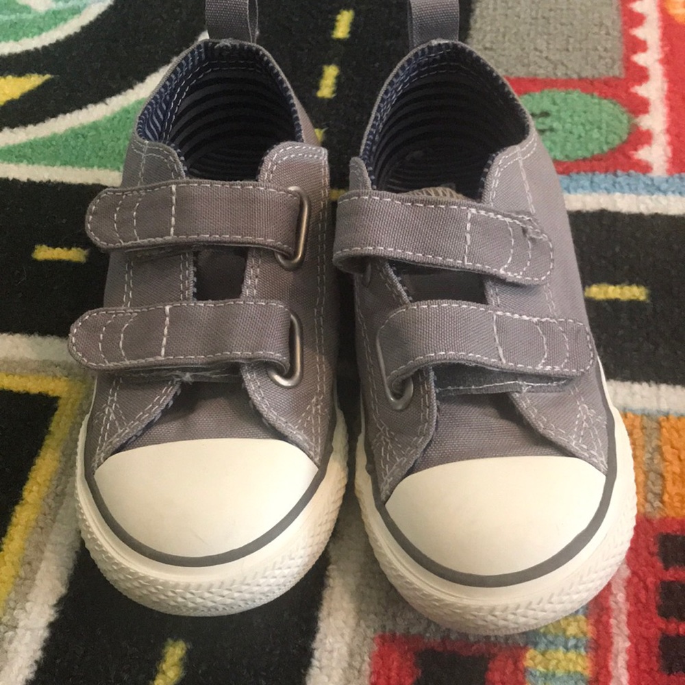 Gray and cream Velcro converse